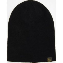 Czapka beanie - Czarny. Czarne czapki damskie marki Cropp, bez wzorów. Za 39,99 zł.