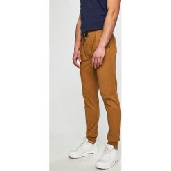 Haily's Men - Spodnie. Żółte spodenki i szorty męskie marki Haily's Men, s, bez wzorów, z elastanu, casualowe. Za 129,90 zł.