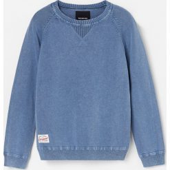 Sweter z raglanowymi rękawami - Niebieski. Niebieskie swetry męskie Reserved, bez wzorów, bez kołnierzyka, bez kaptura. Za 49,99 zł.