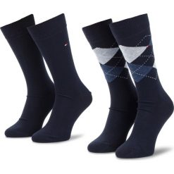 Zestaw 2 par wysokich skarpet męskich TOMMY HILFIGER - 391156 43/46 Dark Navy 322. Niebieskie skarpetki męskie TOMMY HILFIGER, bez wzorów, z elastanu. Za 49,99 zł.
