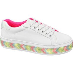 Białe sneakersy damskie Graceland na kolorowej podeszwie Graceland białe. Białe sneakersy damskie Graceland, z gumy. Za 59,00 zł.