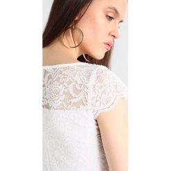 Swing Sukienka koktajlowa ivory. Białe sukienki koktajlowe marki Swing, z materiału. Za 549,00 zł.