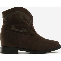 Khaki Botki Dings. Brązowe koturny damskie Renee, bez obcasa, na koturnie, bez zapięcia. Za 139,99 zł.