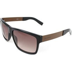 Męskie okulary przeciwsłoneczne w kolorze brązowo-czarnym. Pomarańczowe okulary przeciwsłoneczne męskie marki Hugo Boss Sunglasses, z tworzywa sztucznego. W wyprzedaży za 193,95 zł.