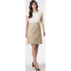 More & More - Sukienka damska, beżowy. Brązowe sukienki damskie More & More, do pracy, bez wzorów, biznesowe, bez kołnierzyka, bez rękawów. Za 499,95 zł.