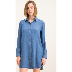 Sukienka koszulowa Calvin Klein Jeans J20J212890. Niebieskie sukienki damskie Calvin Klein Jeans, na co dzień, xs, bez wzorów, z lyocellu, z koszulowym kołnierzykiem, bez rękawów, proste. W wyprzedaży za 359,00 zł.