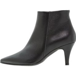 Brenda Zaro BENETTBO Ankle boot black. Czarne botki damskie skórzane Brenda Zaro. Za 579,00 zł.