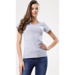 Szary T-shirt More Or Less. Szare bluzki damskie Born2be, s, bez wzorów, z dzianiny, bez kołnierzyka, bez rękawów. Za 29,99 zł.