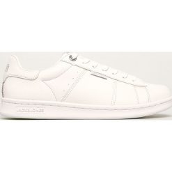 Jack & Jones - Buty. Białe buty sportowe męskie Jack & Jones, z gumy, na sznurówki. Za 219,90 zł.