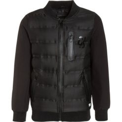 Cars Jeans BASTILLE Kurtka zimowa black. Czarne kurtki męskie marki Cars Jeans, na zimę, z poliesteru. W wyprzedaży za 181,35 zł.