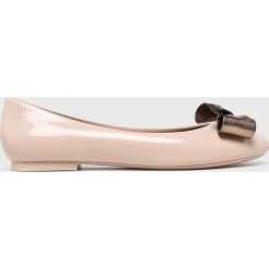 Melissa - Baleriny Doll. Szare baleriny damskie marki Melissa, z gumy. Za 299,90 zł.