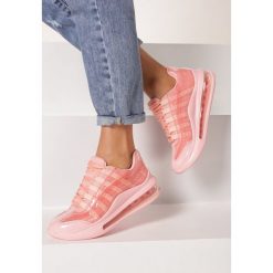 Różowe Sneakersy Pardia. Różowe sneakersy damskie Born2be. W wyprzedaży za 109,99 zł.