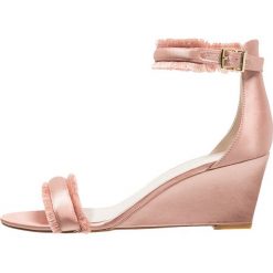 Rzymianki damskie: Kenneth Cole New York DAVIS Sandały na koturnie rose