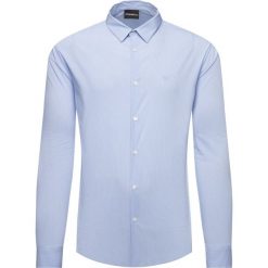 Koszula Emporio Armani 8N1C09 1N06Z F707. Niebieskie koszule męskie Emporio Armani, xl, bez wzorów, z elastanu, casualowe, bez kołnierzyka, bez rękawów. W wyprzedaży za 399,00 zł.