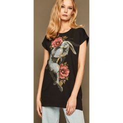 Medicine - T-shirt by Aleksandra Kozubska, Tattoo Konwent. Szare bluzki damskie MEDICINE, s, z nadrukiem, z bawełny, casualowe, z okrągłym kołnierzem. W wyprzedaży za 54,90 zł.