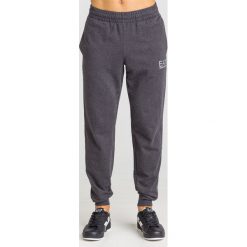 SPODNIE DRESOWE EA7 EMPORIO ARMANI. Szare spodnie męskie xxl, z nadrukiem, z bawełny. Za 257,40 zł.