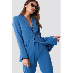 NA-KD Classic Dopasowana marynarka - Blue. Niebieskie marynarki damskie NA-KD Classic, bez wzorów, z poliesteru. Za 222,95 zł.