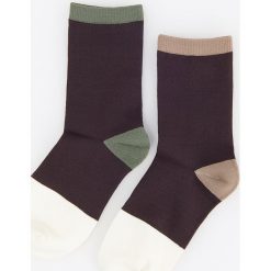 Skarpetki 2 pack - Kremowy. Białe skarpetki damskie Reserved, bez wzorów. W wyprzedaży za 9,99 zł.