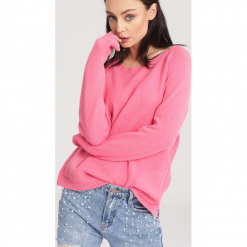 Różowy Sweter Average. Czerwone swetry klasyczne damskie marki other, na jesień, m. Za 49,99 zł.