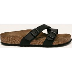 Birkenstock - Klapki Yao Balance. Czarne klapki damskie Birkenstock, bez wzorów, z gumy, bez obcasa, na obcasie. W wyprzedaży za 229,90 zł.