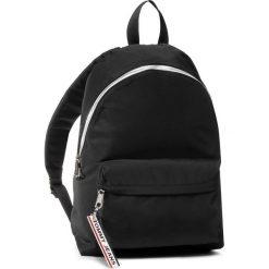 Plecak TOMMY JEANS - Logo Tape Backpack Nyl AW0AW08049 BLK. Czarne plecaki męskie Tommy Jeans, bez wzorów, z jeansu, sportowe. W wyprzedaży za 279,00 zł.