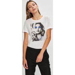 Guess Jeans - Top. Szare topy damskie Guess Jeans, l, z jeansu. Za 189,90 zł.