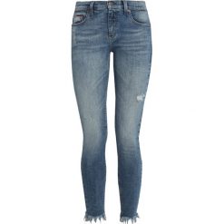 Tommy Jeans MID RISE SKINNY NORA 7/8 Jeans Skinny Fit tenny mid blue stretch. Niebieskie jeansy damskie relaxed fit Tommy Jeans, z bawełny. Za 549,00 zł.