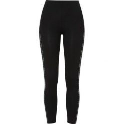 Cellbes Legginsy czarny female czarny 38/40. Czarne legginsy damskie Cellbes, bez wzorów, z wiskozy. W wyprzedaży za 89,00 zł.