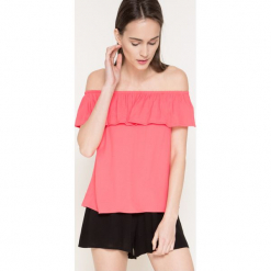Answear - Bluzka Because Of You. Różowe bluzki asymetryczne ANSWEAR, l, z tkaniny, casualowe, z dekoltem w łódkę. W wyprzedaży za 39,90 zł.