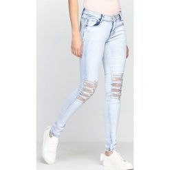 Boyfriendy damskie: Jasnoniebieskie Jeansy On My Level