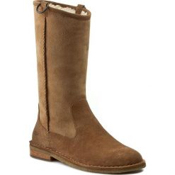 Kozaki UGG - W Daphne 1008705 Che. Brązowe kozaki damskie na obcasie marki Ugg, ze skóry. W wyprzedaży za 499,00 zł.