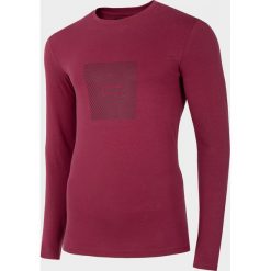 Longsleeve męski TSML601 - burgund - Outhorn. Czerwone koszulki męskie Outhorn, m, bez wzorów, bez kołnierzyka, z długim rękawem, długie. W wyprzedaży za 49,99 zł.