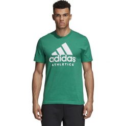 KOSZULKA ADIDAS SPORT ID BRANDED TEE (XXXL). Koszulki męskie Adidas, m, bez wzorów, z tkaniny, klasyczne, z okrągłym kołnierzem, bez rękawów. W wyprzedaży za 99,99 zł.