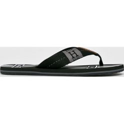 Tommy Hilfiger - Japonki Badge Textile Beach Sandal. Czarne kapcie męskie TOMMY HILFIGER, ze skóry. Za 159,90 zł.
