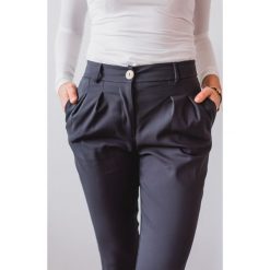 Spodnie Estera dark grey. Szare spodnie damskie Fanaberia.com, s. Za 149,00 zł.