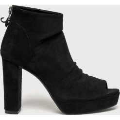 Answear - Szpilki Ideal Shoes. Czarne szpilki ANSWEAR, bez wzorów, z materiału, z otwartym noskiem, bez obcasa, na obcasie, bez zapięcia. W wyprzedaży za 89,90 zł.