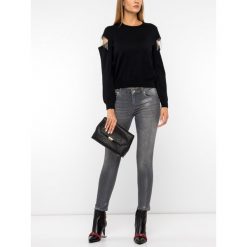 Sweter Silvian Heach Viliana CVA19221MA. Czarne swetry damskie Silvian Heach, xs, bez wzorów, klasyczne, bez rękawów, bez kaptura. W wyprzedaży za 219,00 zł.