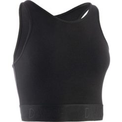 Koszulka krótka do tańca współczesnego damska. Czarne t-shirty damskie DOMYOS, bez wzorów, z elastanu, bez kołnierzyka, z krótkim rękawem, krótkie, bez kaptura, na fitness i siłownię. Za 44,99 zł.