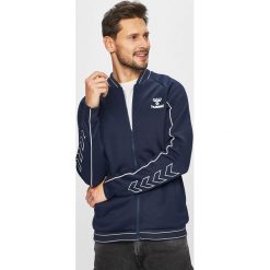Hummel - Bluza. Niebieskie bluzy męskie Hummel, s, z nadrukiem, z bawełny, z kapturem, bez rękawów, bez kaptura. W wyprzedaży za 129,90 zł.