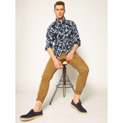 Koszula Polo Ralph Lauren Classics 710795428. Niebieskie koszule męskie Polo Ralph Lauren, m, bez wzorów, ze lnu, casualowe, polo, bez rękawów. W wyprzedaży za 419,00 zł.