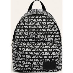 Calvin Klein Jeans - Plecak. Czarne plecaki damskie Calvin Klein Jeans, bez wzorów, z poliesteru. W wyprzedaży za 279,90 zł.