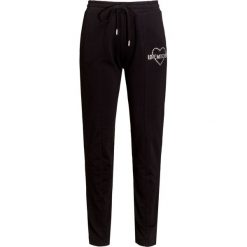 Spodnie LOVE MOSCHINO. Czarne spodnie damskie Love Moschino, z tkaniny. W wyprzedaży za 403,00 zł.