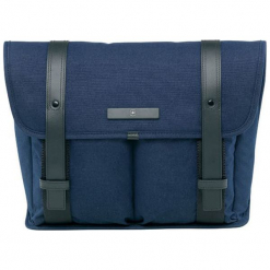 Torba w kolorze ciemnoniebieskim na laptopa - (S)37 x (W)27 x (G)9 cm. Niebieskie torby na laptopa marki Victorinox, w paski, z materiału. W wyprzedaży za 499,95 zł.
