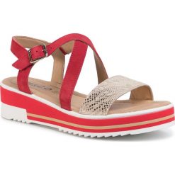 Sandały IGI&CO - 5189033 Rosso. Czerwone klapki damskie IGI&CO, bez wzorów, ze skóry, bez obcasa, na koturnie. W wyprzedaży za 319,00 zł.