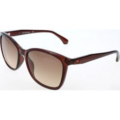 Okulary przeciwsłoneczne w kolorze brązowym. Pomarańczowe okulary przeciwsłoneczne damskie marki Calvin Klein & Etro. W wyprzedaży za 150,95 zł.