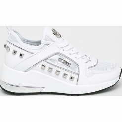 Guess Jeans - Buty. Białe buty sportowe damskie Guess Jeans, z aplikacjami, z jeansu, sportowe. W wyprzedaży za 499,90 zł.