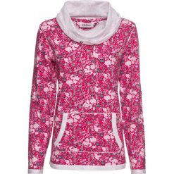 Bluza z lekkiego, lejącego materiału, długi rękaw bonprix różowy w kwiaty. Różowe bluzy damskie marki bonprix, w kwiaty, z długim rękawem, długie, bez kaptura. Za 54,99 zł.