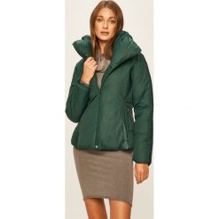 Twinset - Kurtka. Czarne kurtki damskie Twinset, bez wzorów, z poliesteru, krótkie, bez kaptura. W wyprzedaży za 699,90 zł.