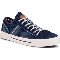 Tenisówki WRANGLER - Globe Washed WM01051A Blue 100. Niebieskie półbuty męskie Wrangler, bez wzorów, z gumy, eleganckie, bez zapięcia. W wyprzedaży za 189,00 zł.