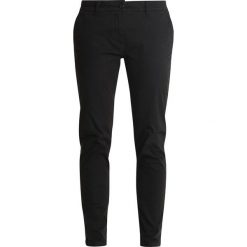 Napapijri MERIDIAN WINT Chinosy black. Czarne chinosy damskie Napapijri, z bawełny. Za 419,00 zł.